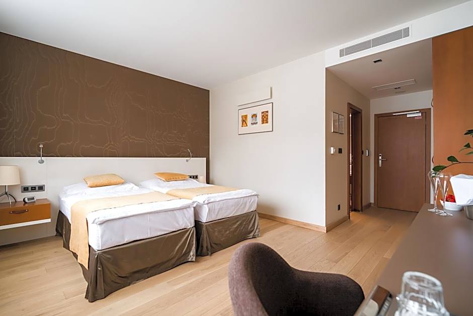 Mikado Hotel
