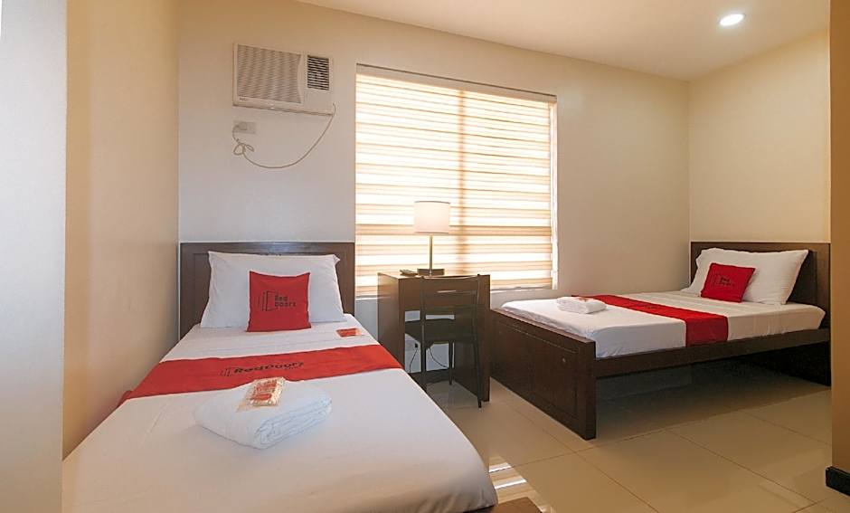 RedDoorz @ Nucell near NGCP Cebu