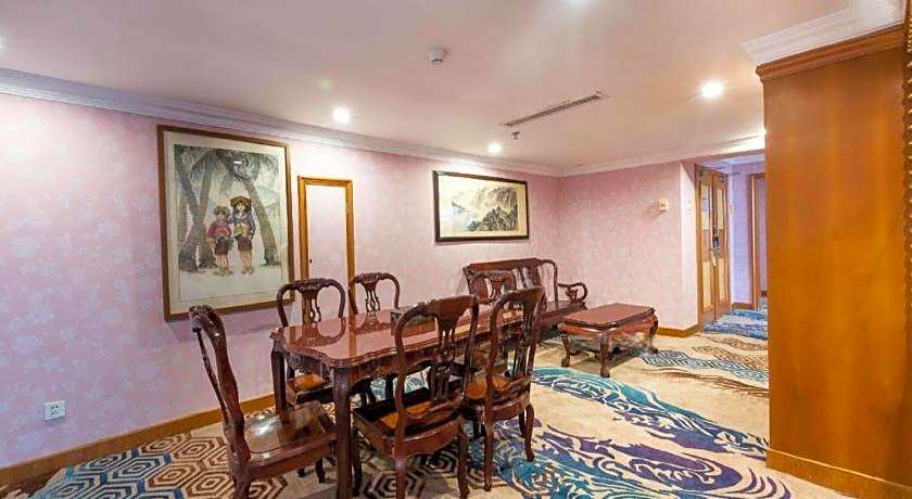 Xinyuan Hot Spring Hotel