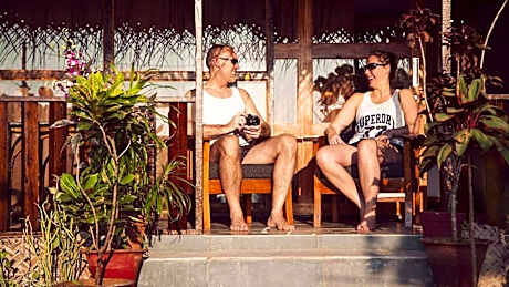 Mariposa Beach Grove