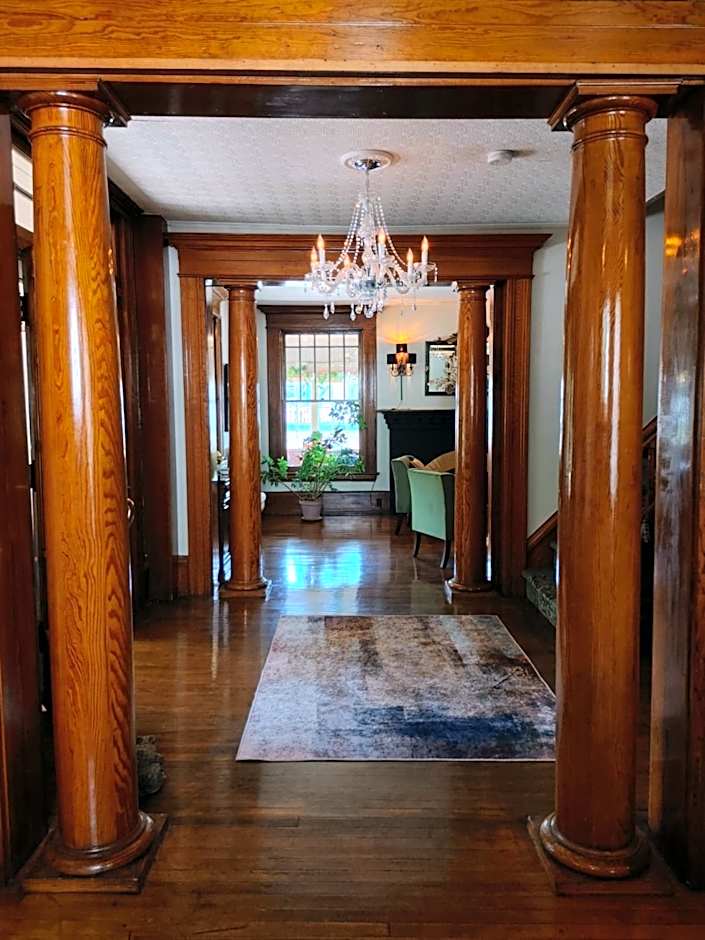 Stonewater Manor B&B