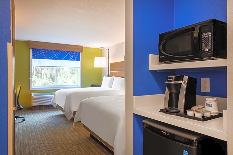 Holiday Inn Express And Suites Deland South