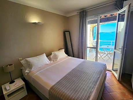 Privilege Room with Balcony and Sea View