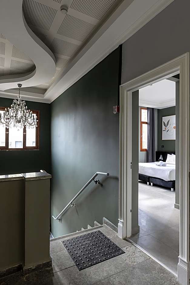 Residence Suites BY RAPHAEL HOTELS