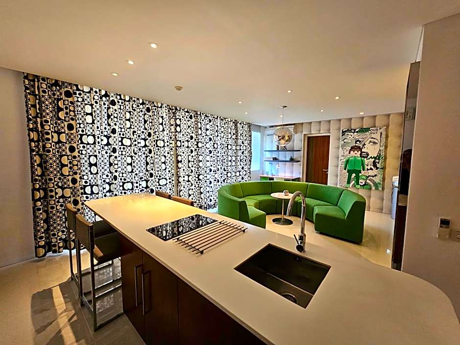 Chill Hotel Seminyak