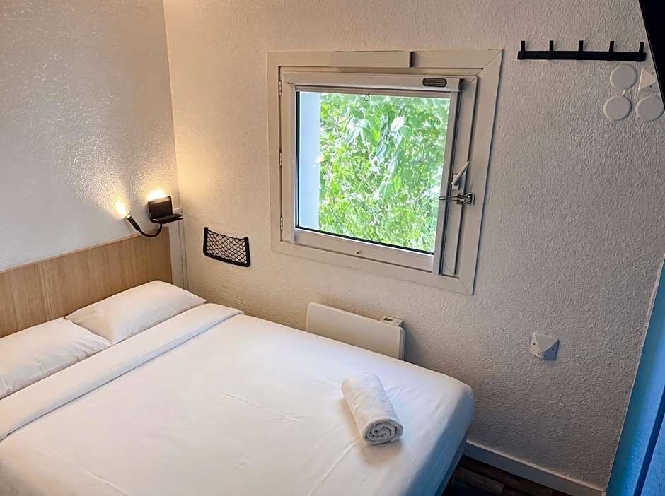 Unisotel Bollène A7 Ex-Hotel F1