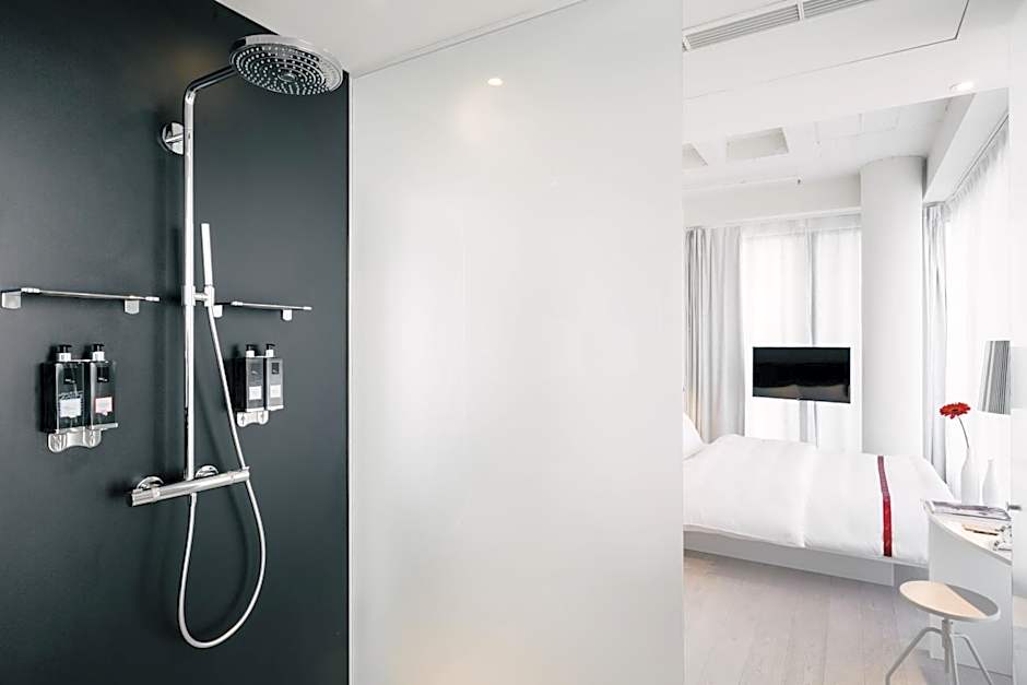 Ruby Lilly Hotel Munich