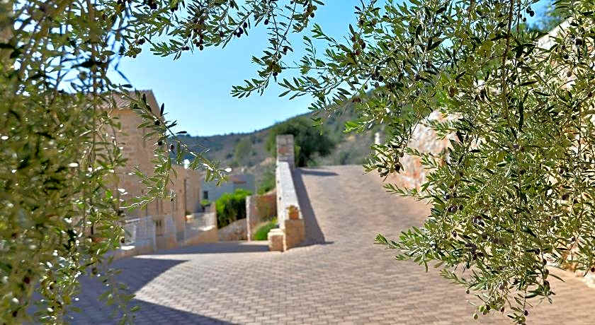 Akrolithi Boutique Hotel & Suites