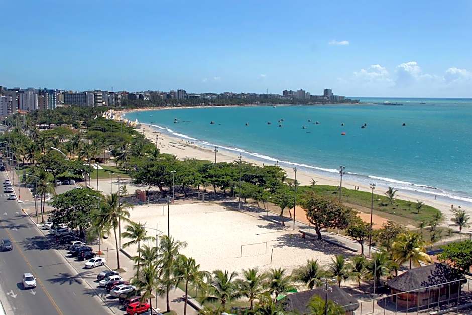 Pajuçara Praia Hotel