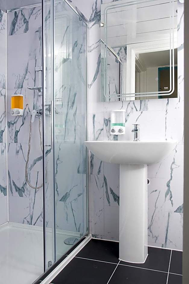 Legoland Heathrow Windsor Apartment Hotel