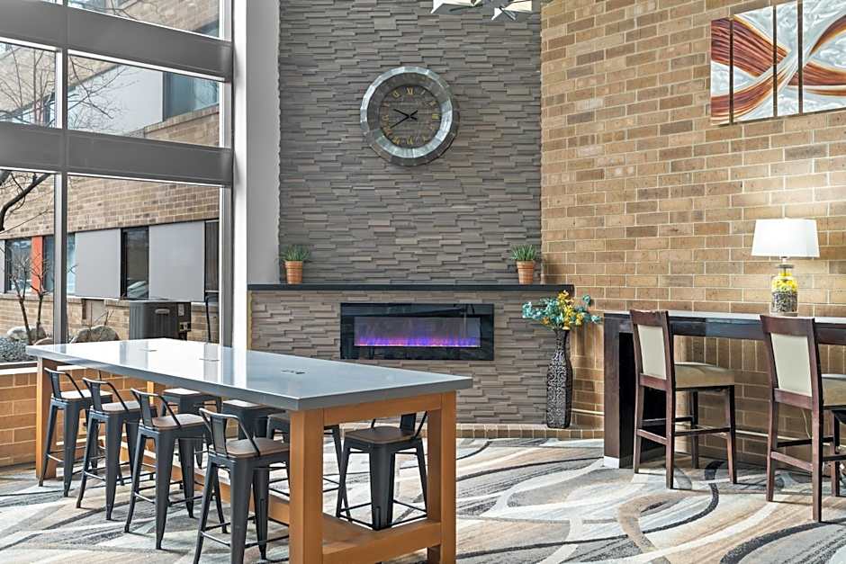 Quality Inn & Suites Mall of America - MSP Airport