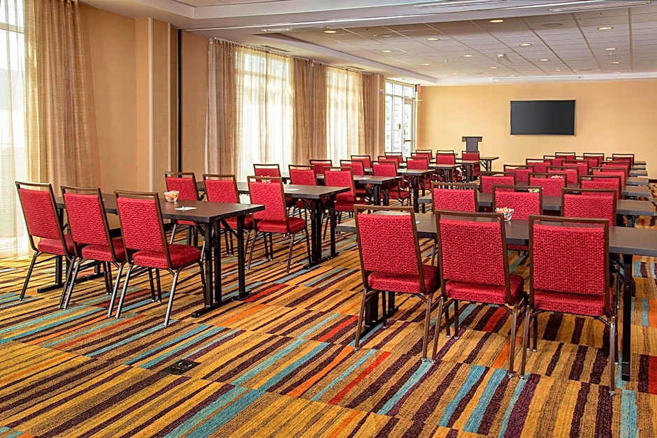 Fairfield Inn & Suites by Marriott Harrisburg International Airport