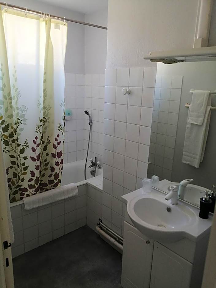 Hotel d Orléans – Angoulême, PA