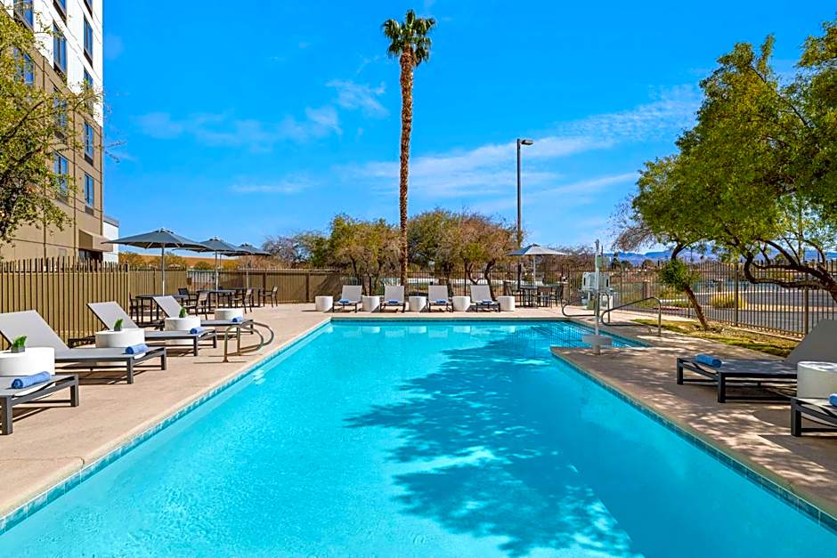 DoubleTree By Hilton Club Las Vegas Airport