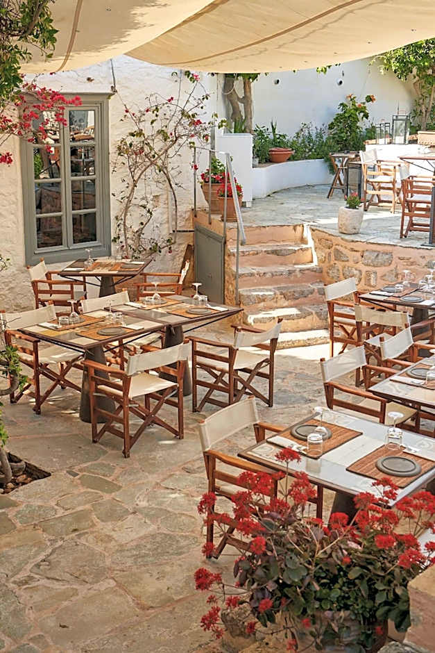 Bratsera Boutique Hotel