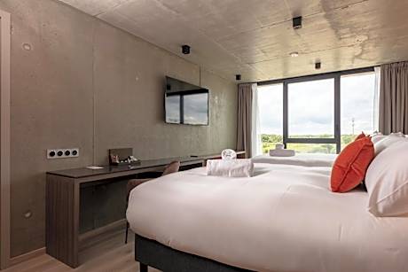 Prestige Family Room