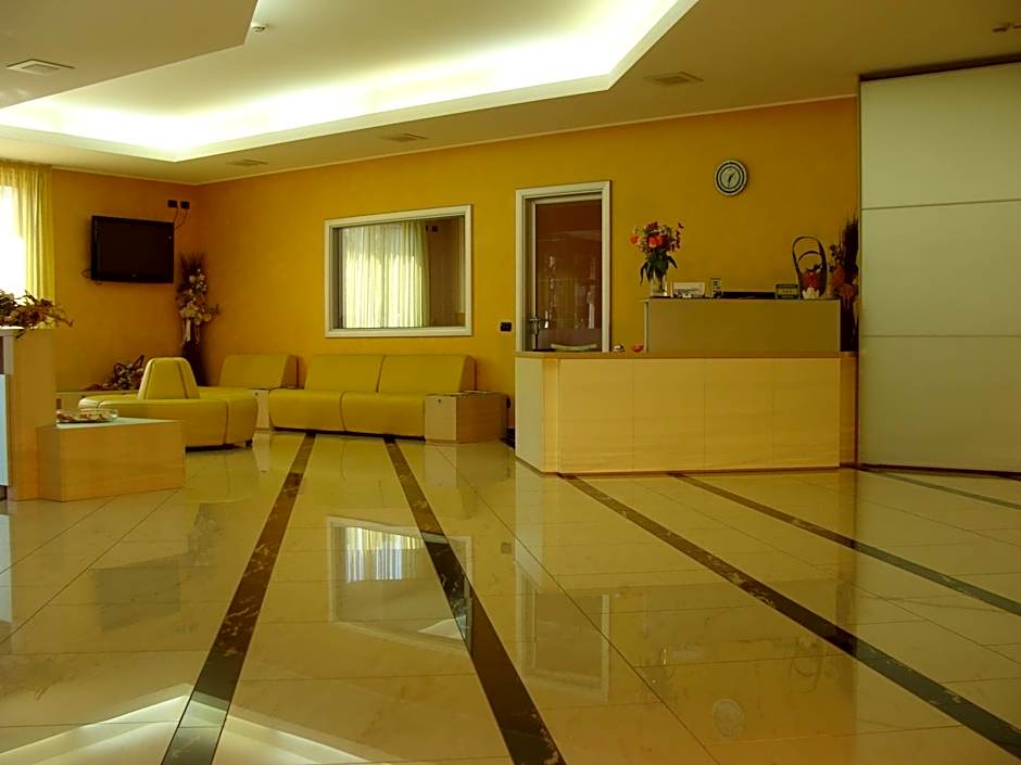 Groane Hotel Residence