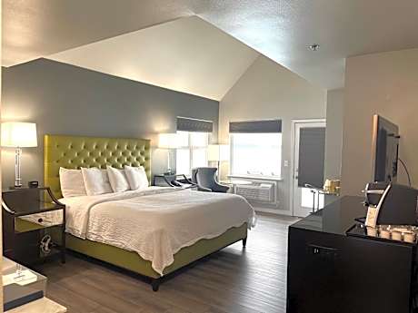 Deluxe Double Room with Balcony and Sea View