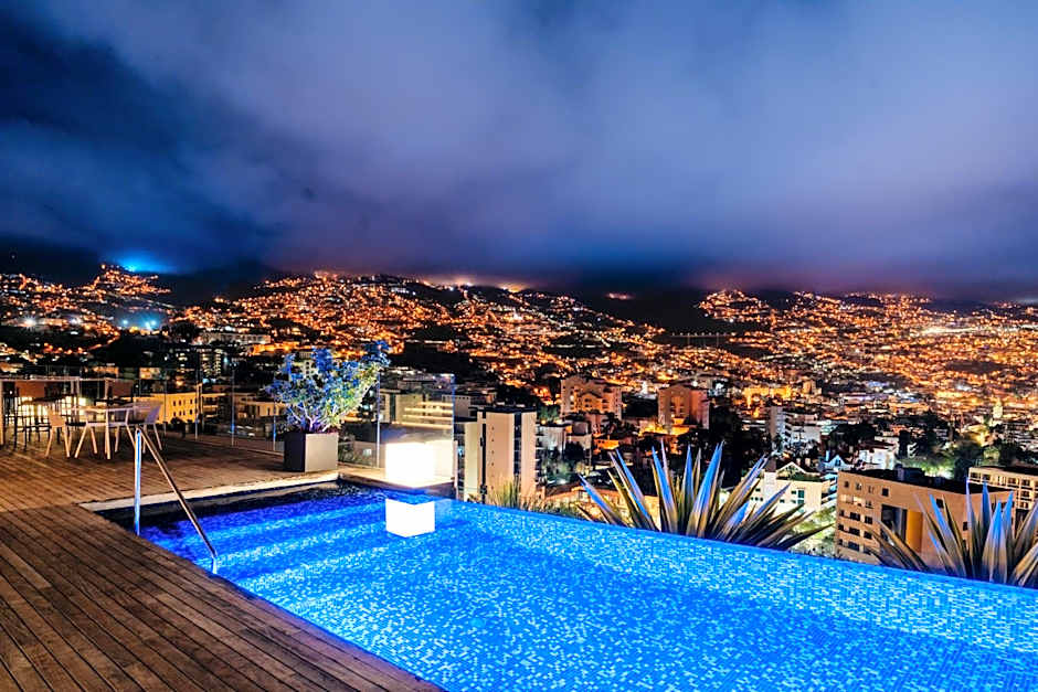 Savoy Palace - The Leading Hotels of the World - Savoy Signature