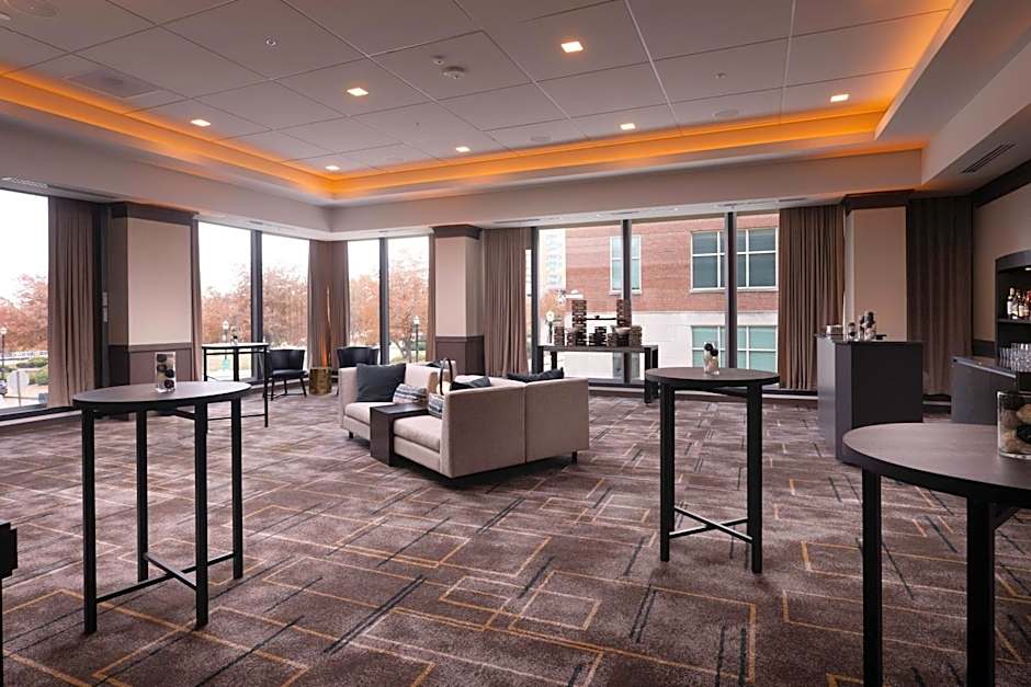 Hotel Distil, Autograph Collection