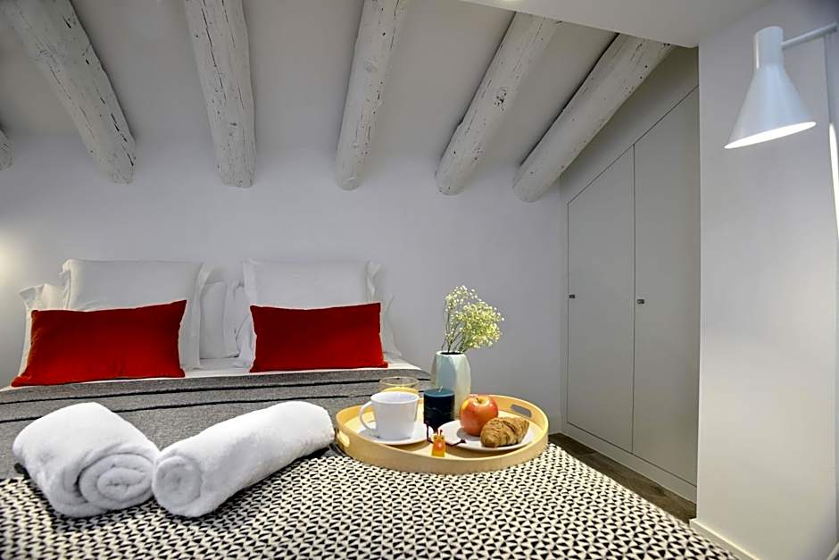 nQn Aparts & Suites Madrid