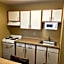 HomeTowne Studios & Suites by Red Roof Greensboro
