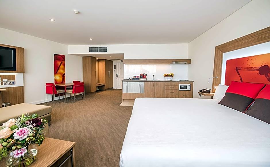 Novotel Sydney West HQ