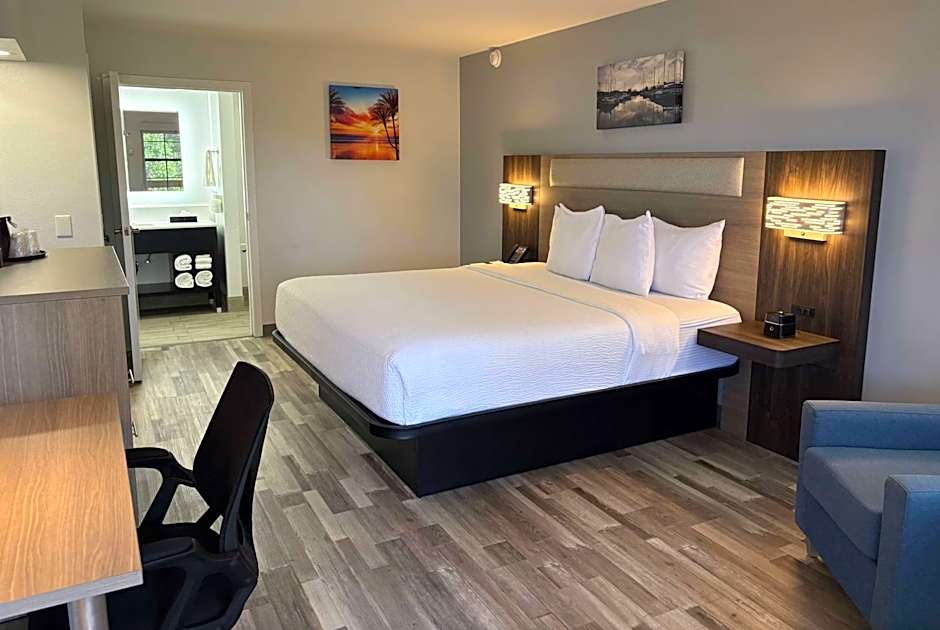 La Quinta Inn & Suites by Wyndham San Diego Chula Vista