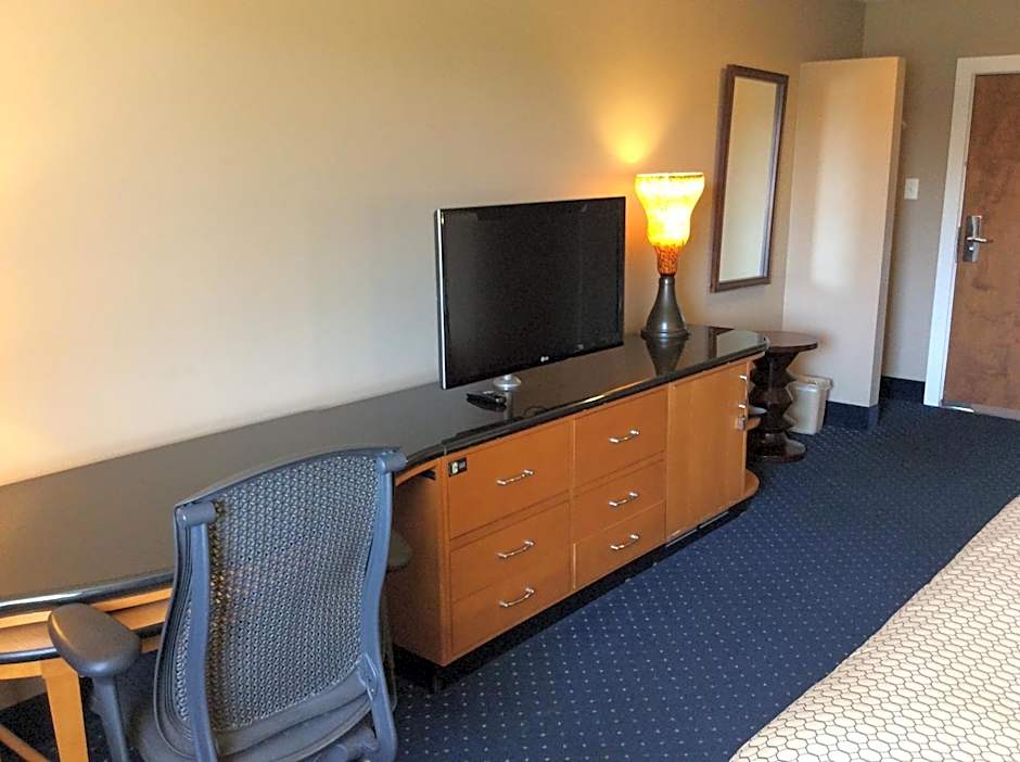 Village Inn Annapolis MD