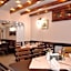 Family Hotel and Restaurant Varosha 2003