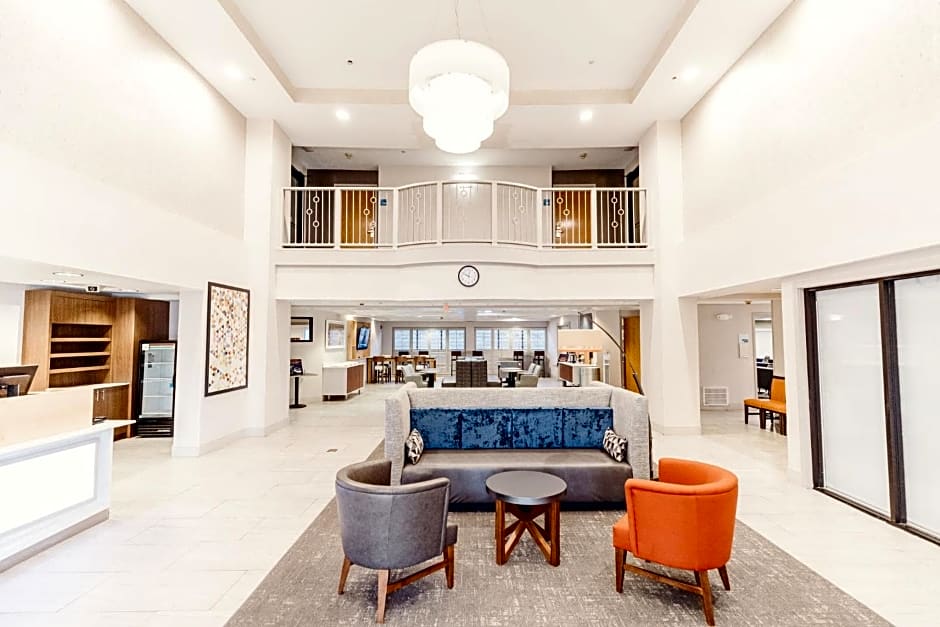 Holiday Inn Express Atlanta - Northeast I-85 - Clairmont Road by IHG