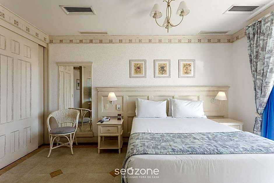 Beachfront Studios at IL Campanario Resort ILCTOP