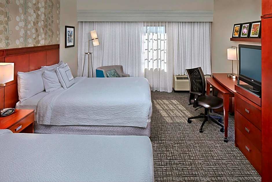 Courtyard by Marriott Stuart