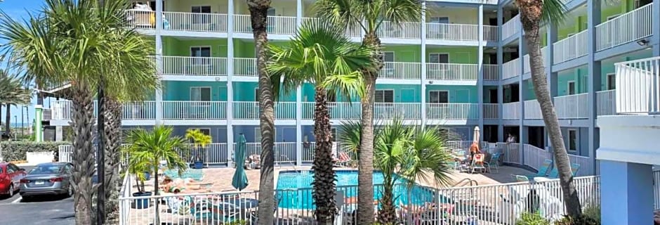 Pelican Pointe Hotel