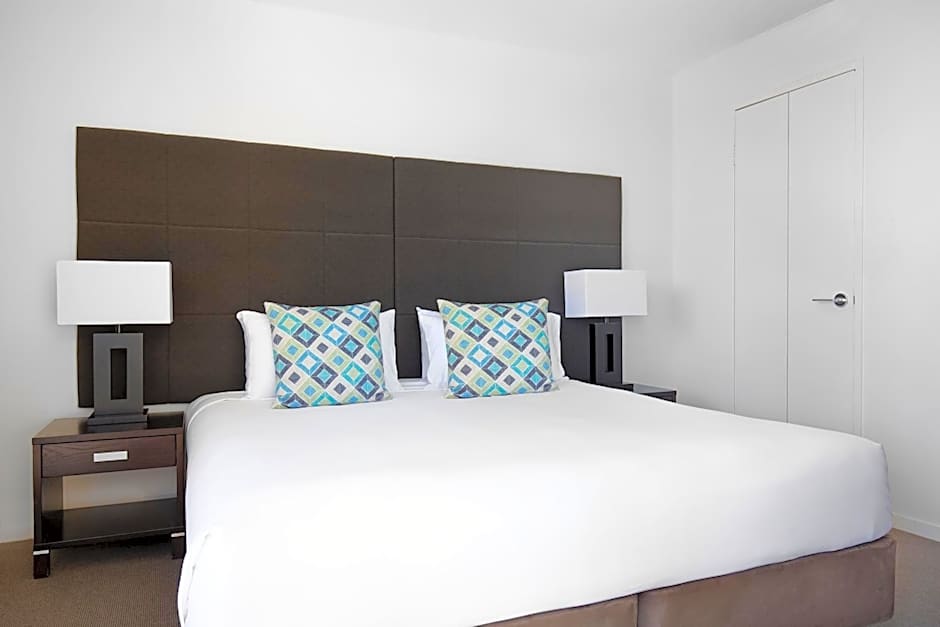 Paradise Centre Apartments