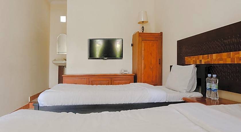 Hotel Mahkota Plengkung