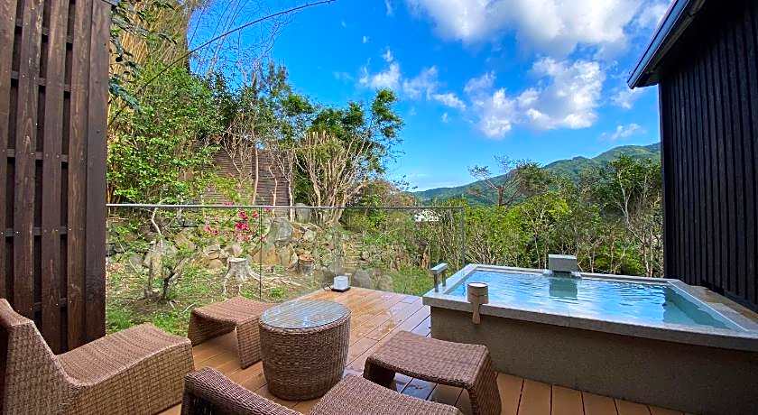 Yugawara Onsen Ashikari Ryokan