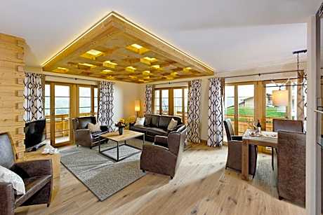 Junior Suite with Balcony and Mountain View