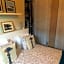 Selemo B&B - Business and leisure - guestroom with private entrance - ensuite bathroom - free parking