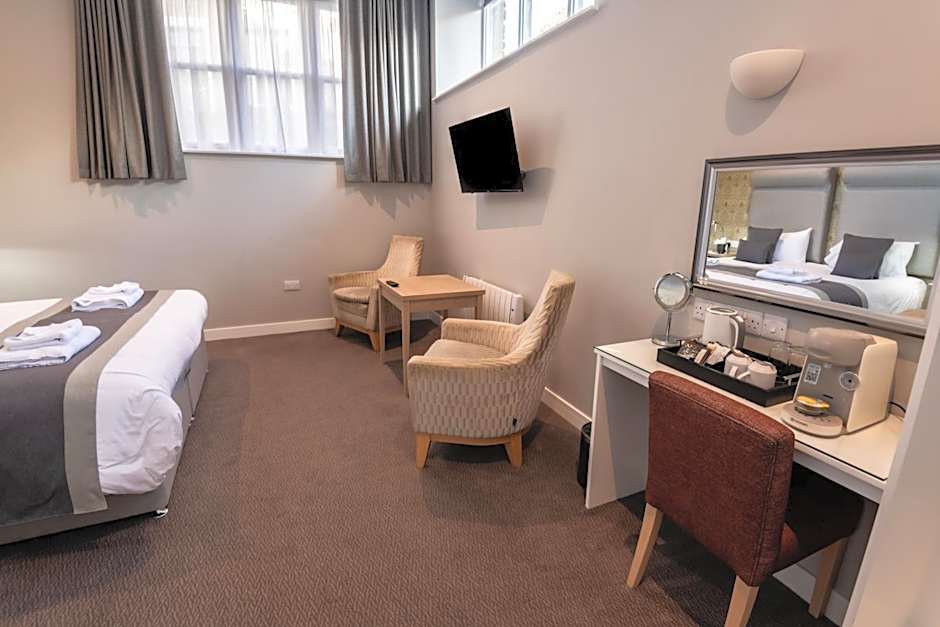 The Lamplighter Dining ~ Rooms