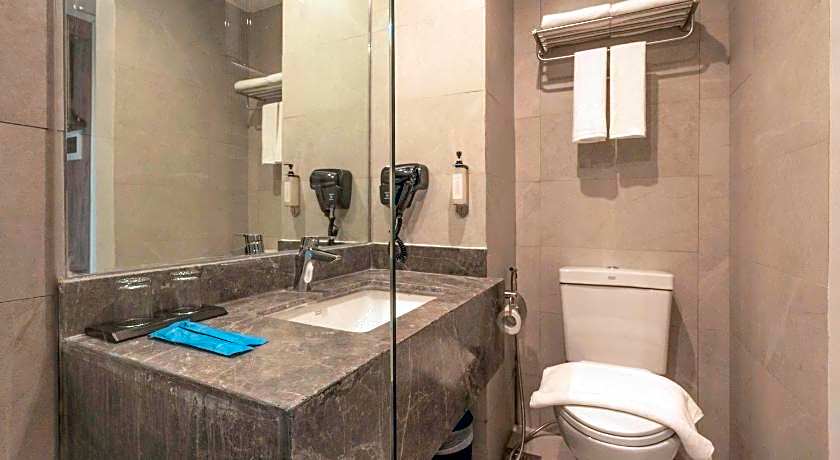 Bayfront Hotel Cebu Capitol Site