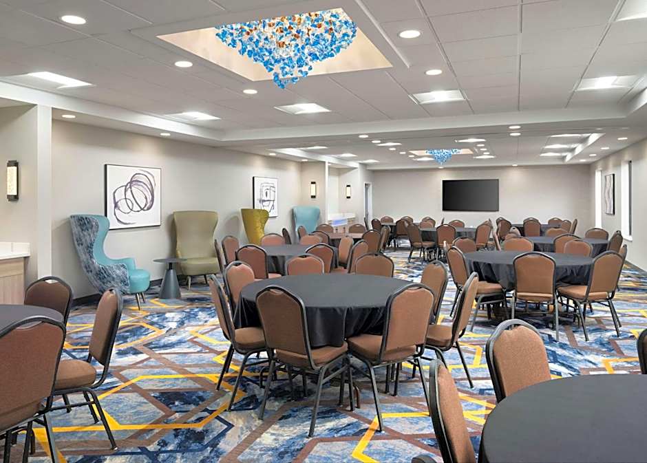 Hampton Inn By Hilton & Suites Dallas-Dfw Airport W-Sh183 Hurst