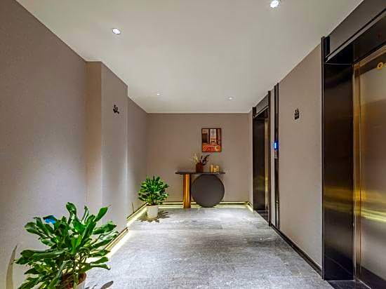 Yisu Hotel (Ninghai International Convention and Exhibition Center)