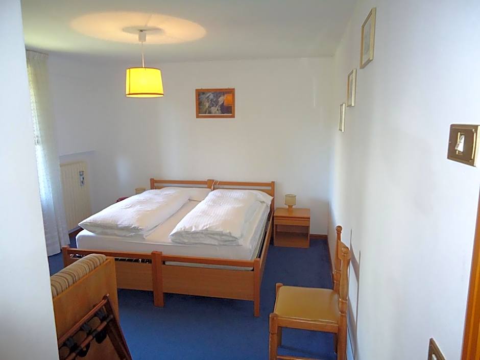 Hotel Pensione Dolomiti
