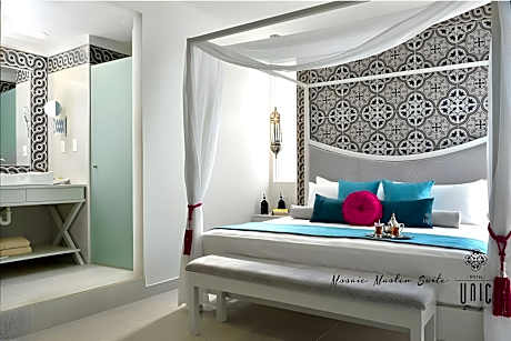 Master Suite with Jacuzzi