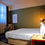 Bristol Grand Hotel By Sunday