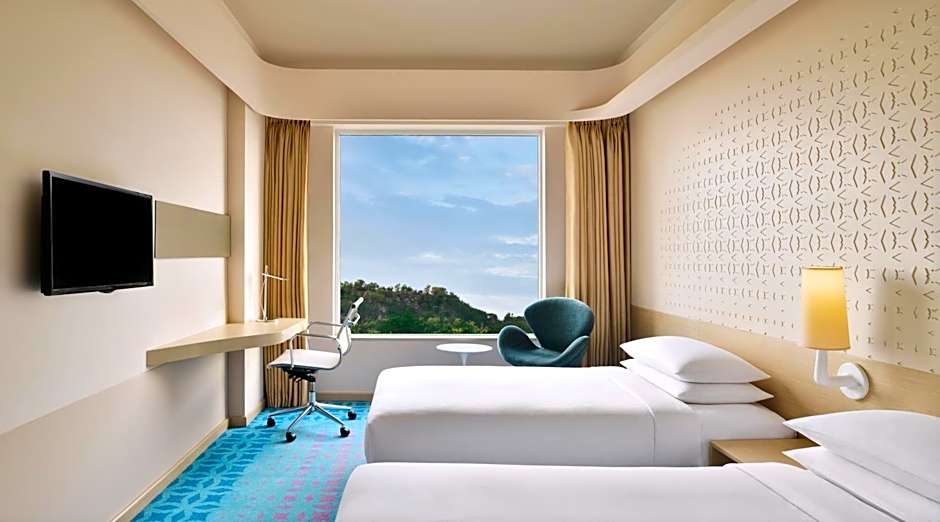 Photo 1 of 5 of Deluxe 2 Twin Beds, City View