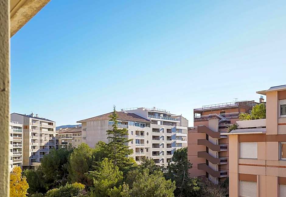 B&B HOTEL Marseille Prado Parc des Expositions