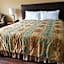 Townhouse Inn & Suites