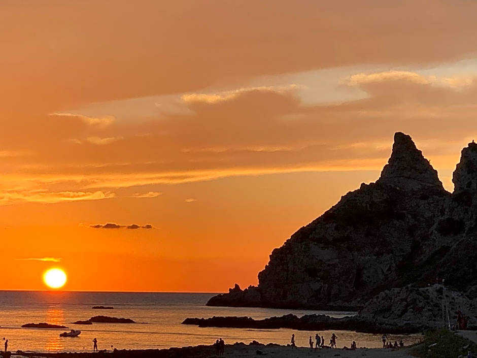 Rosy Hotel Residence